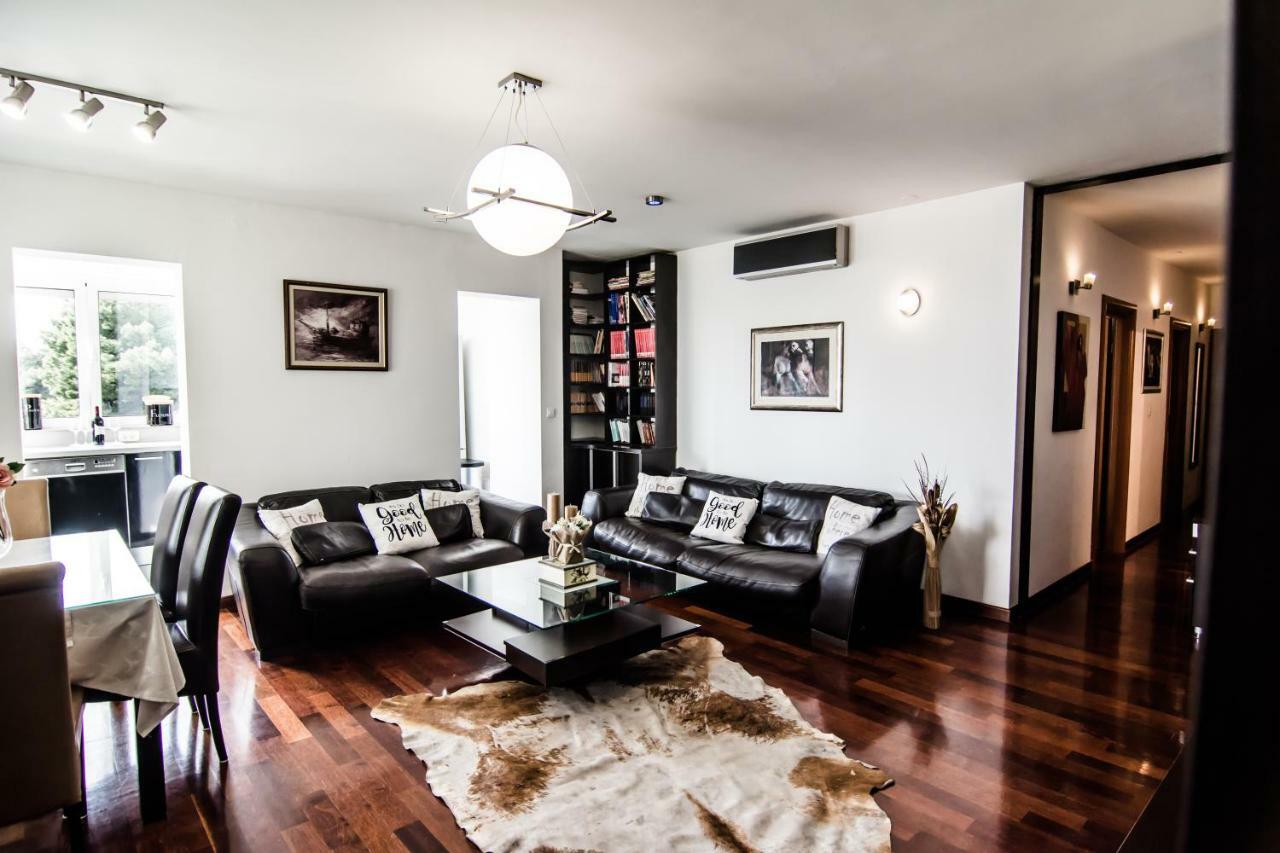 Luxury Apartment Julija สปลิท ภายนอก รูปภาพ