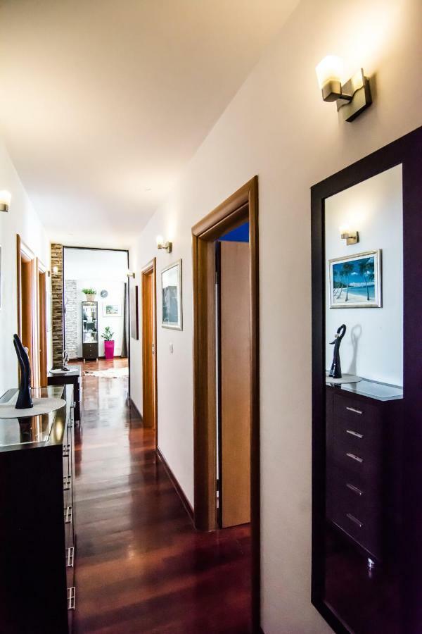 Luxury Apartment Julija สปลิท ภายนอก รูปภาพ